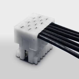 Connessione IDC a doppia perforazione dell’isolante